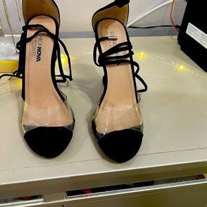 Fashion nova black shoes, Good condition